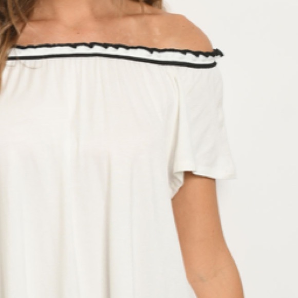 White Off The Shoulder Top - Picture 3 of 3